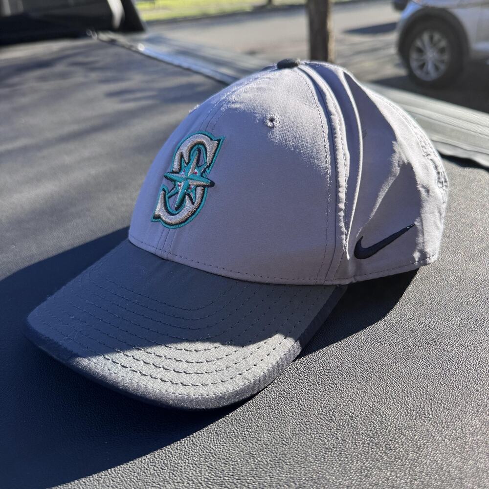 Nike Seattle Mariners Legacy91 Dri Fit‎ Adjustable Hat Cap Gray Mens